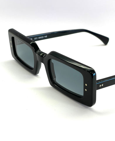 Babydoll Square black Sunglasses